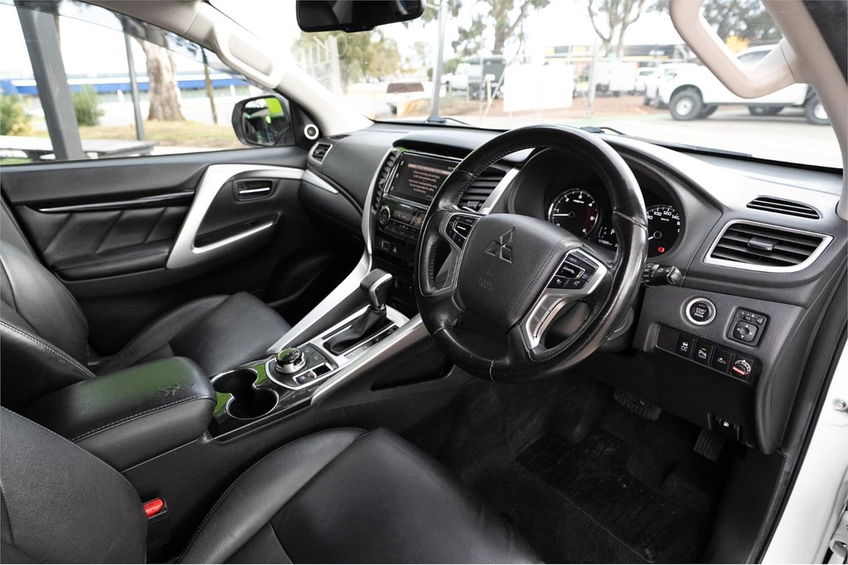 2017 Mitsubishi Pajero Sport Exceed QE