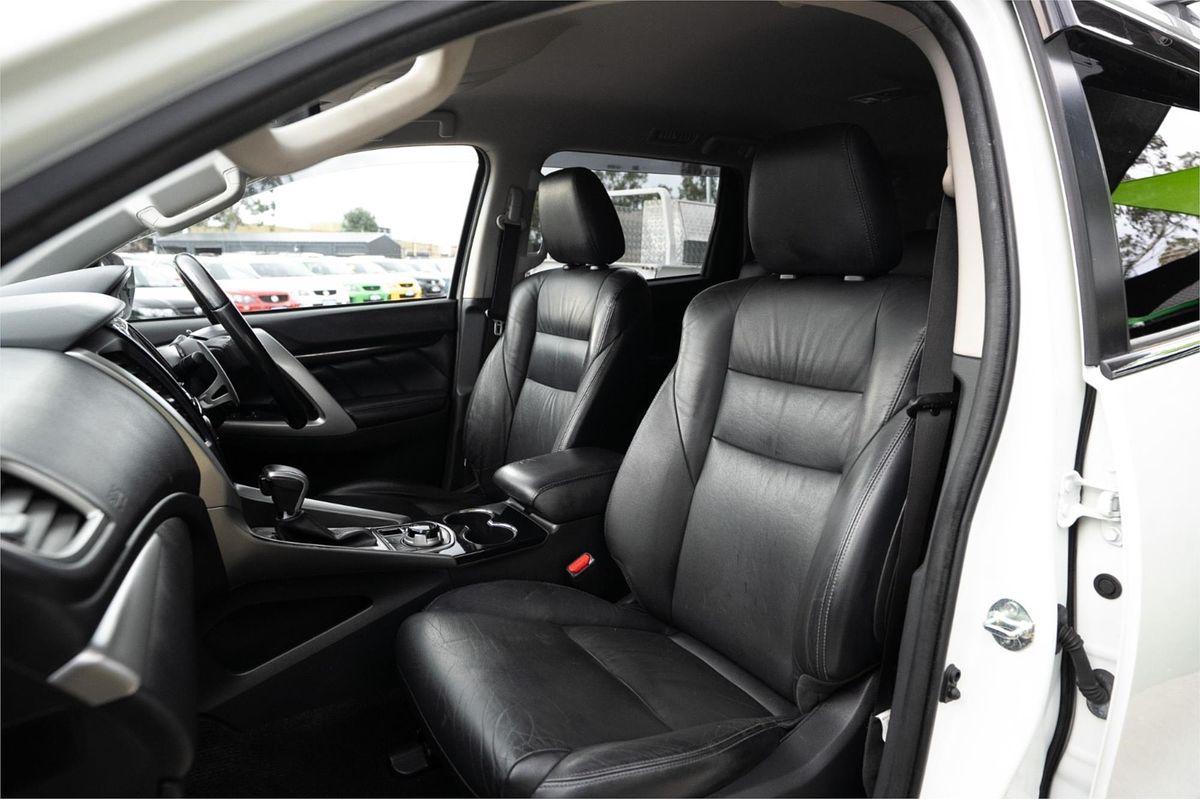 2017 Mitsubishi Pajero Sport Exceed QE