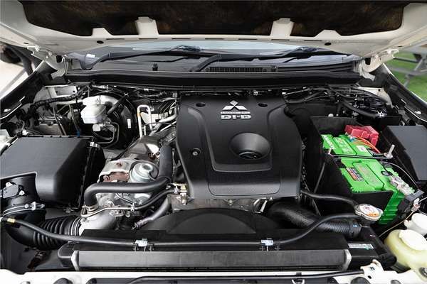 2017 Mitsubishi Pajero Sport Exceed QE