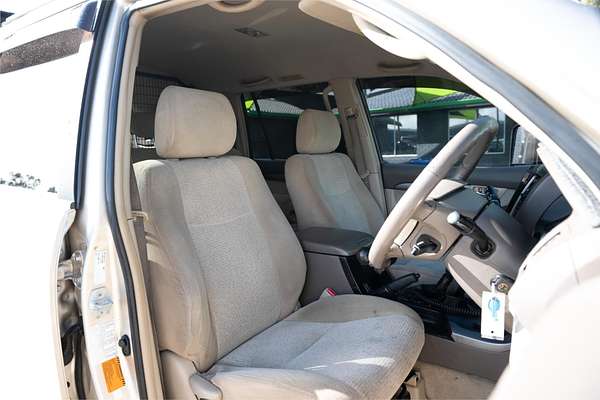 2009 Toyota Landcruiser GXL VDJ200R