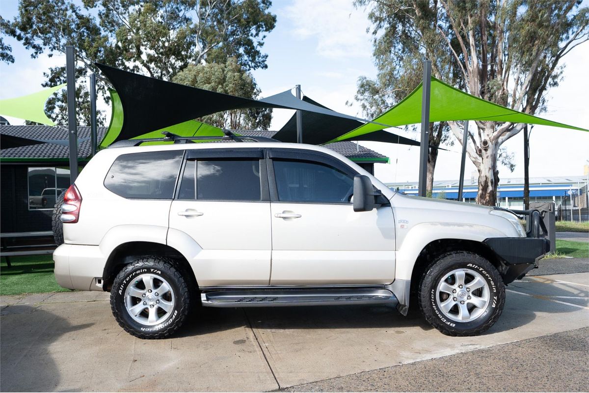 2009 Toyota Landcruiser GXL VDJ200R