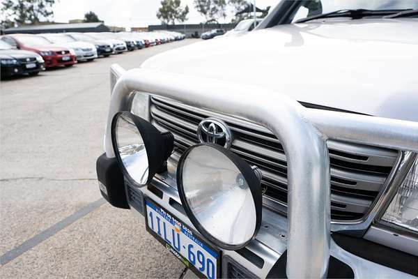 2003 Toyota Landcruiser GXL UZJ100R