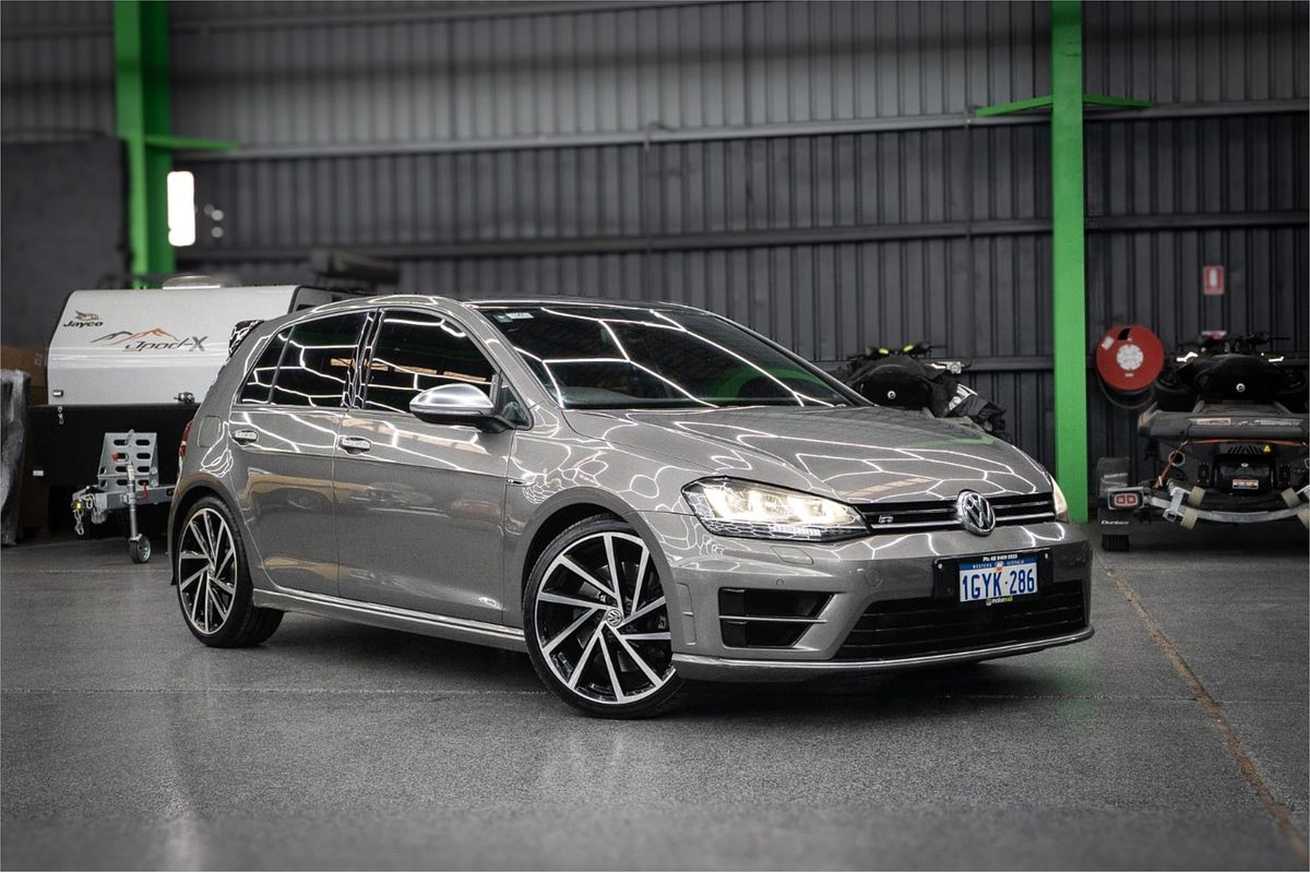 2016 Volkswagen Golf R 7