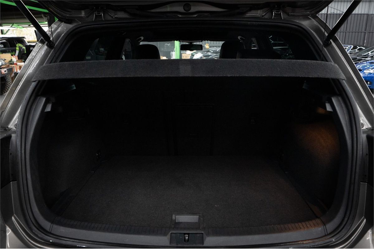 2016 Volkswagen Golf R 7