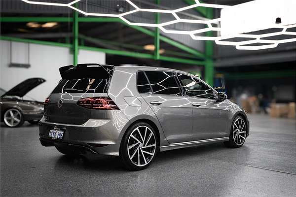 2016 Volkswagen Golf R 7