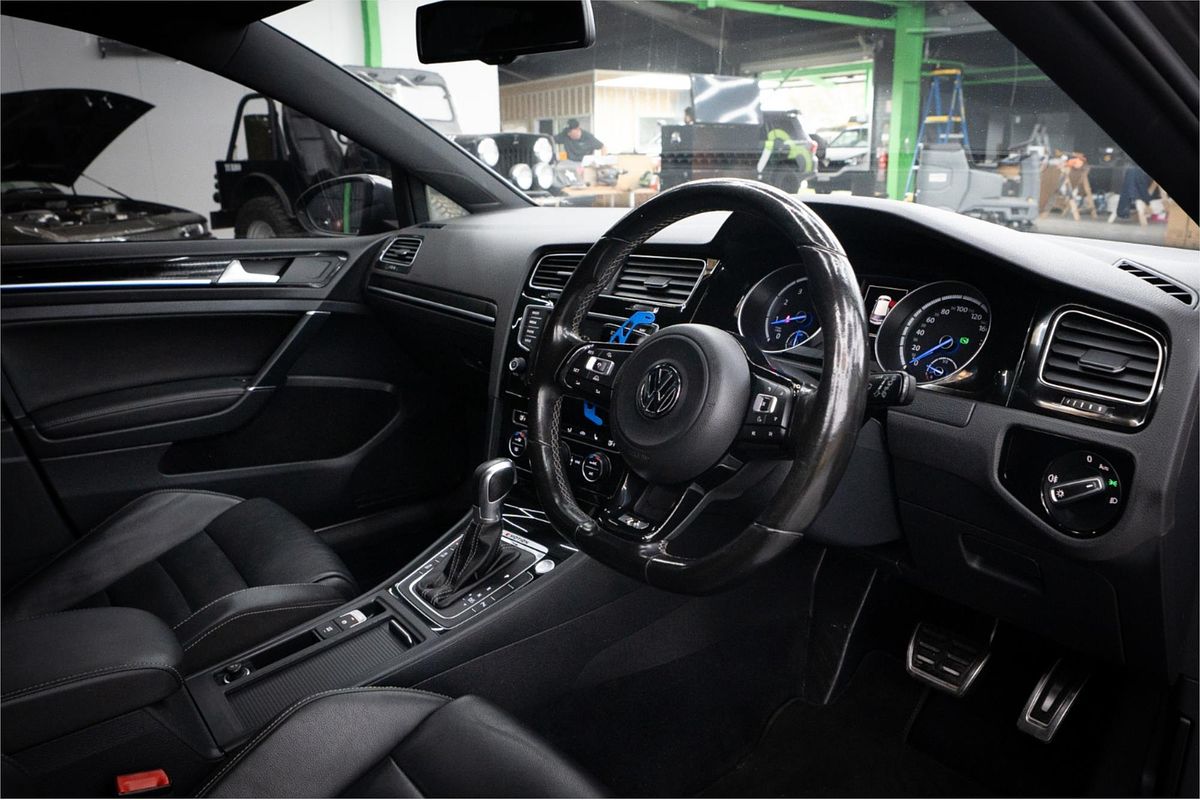 2016 Volkswagen Golf R 7