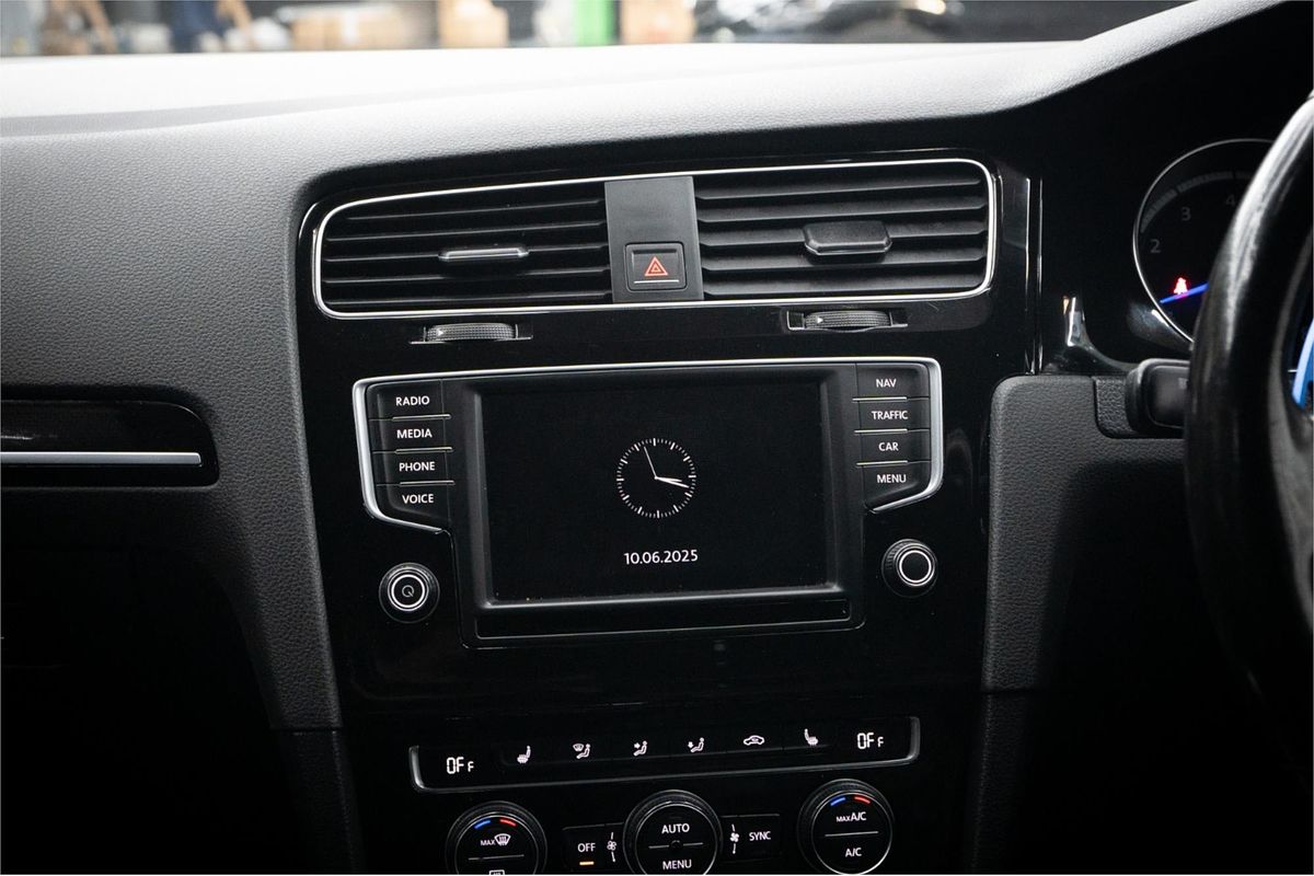2016 Volkswagen Golf R 7