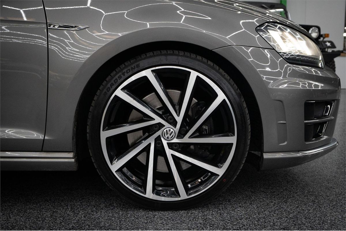 2016 Volkswagen Golf R 7