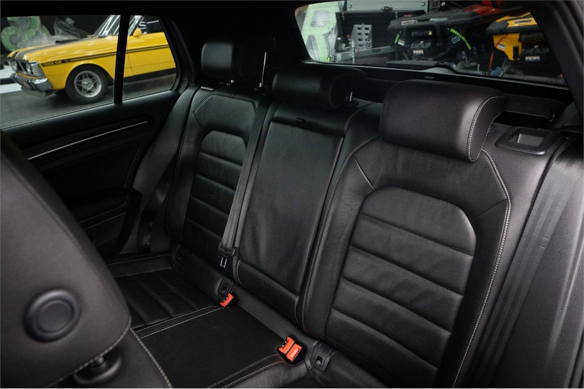 2016 Volkswagen Golf R 7