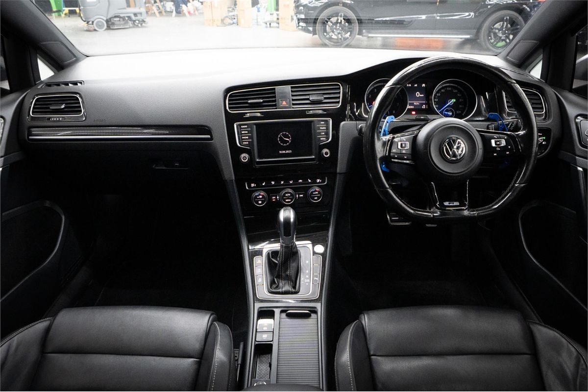 2016 Volkswagen Golf R 7