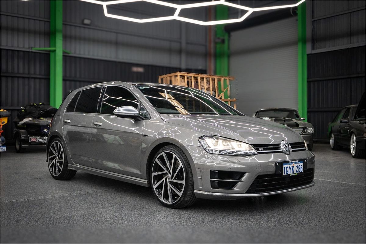 2016 Volkswagen Golf R 7