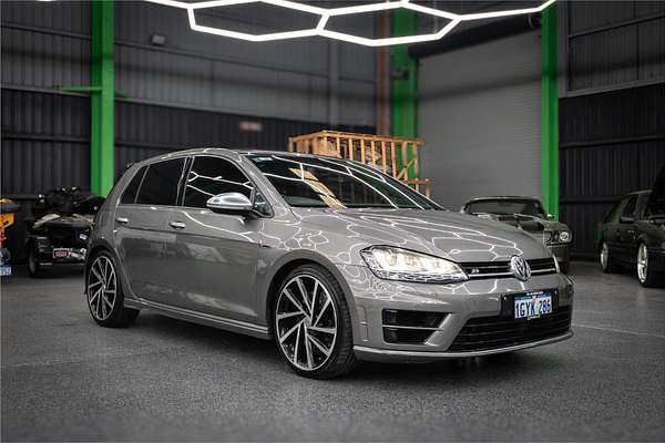 2016 Volkswagen Golf R 7