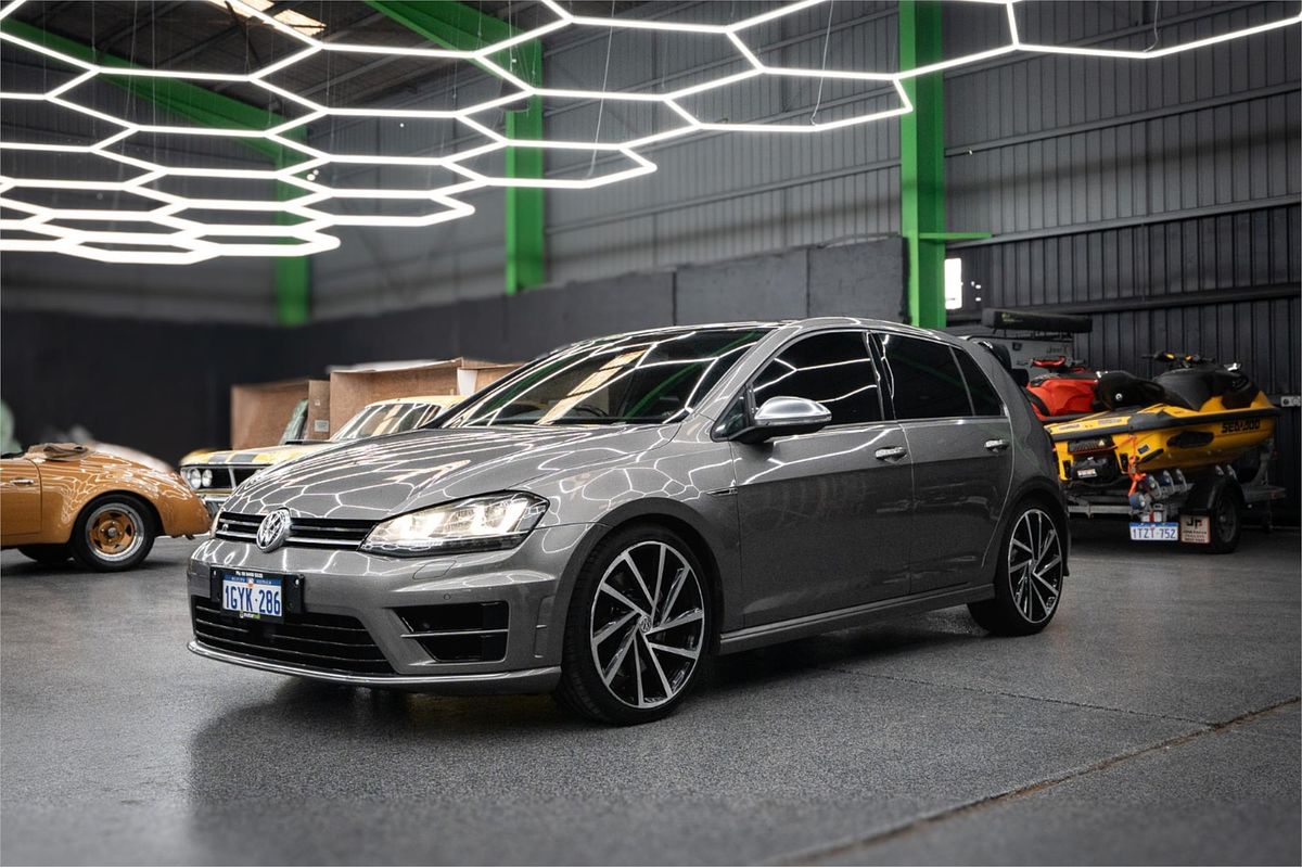 2016 Volkswagen Golf R 7