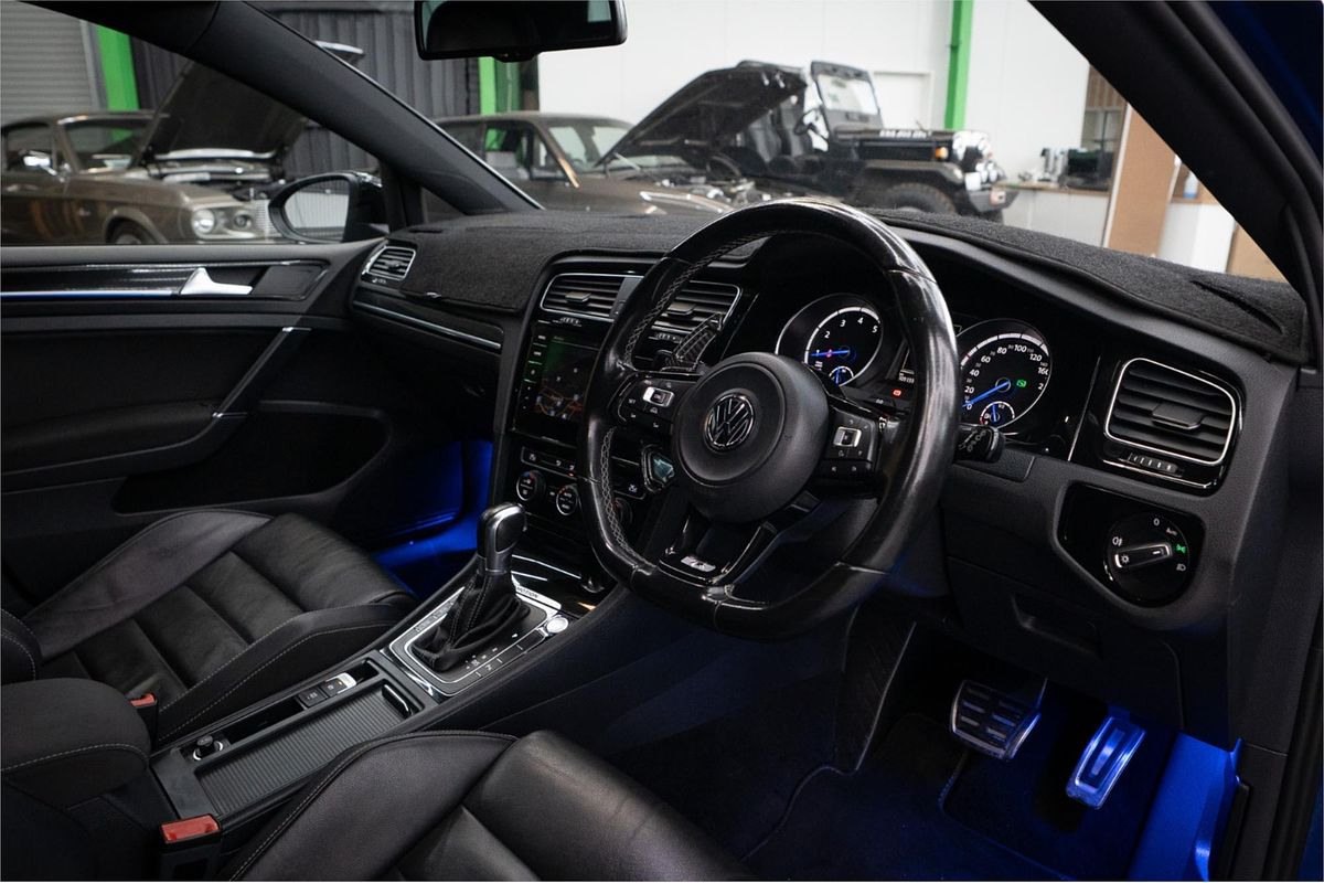 2014 Volkswagen Golf R 7