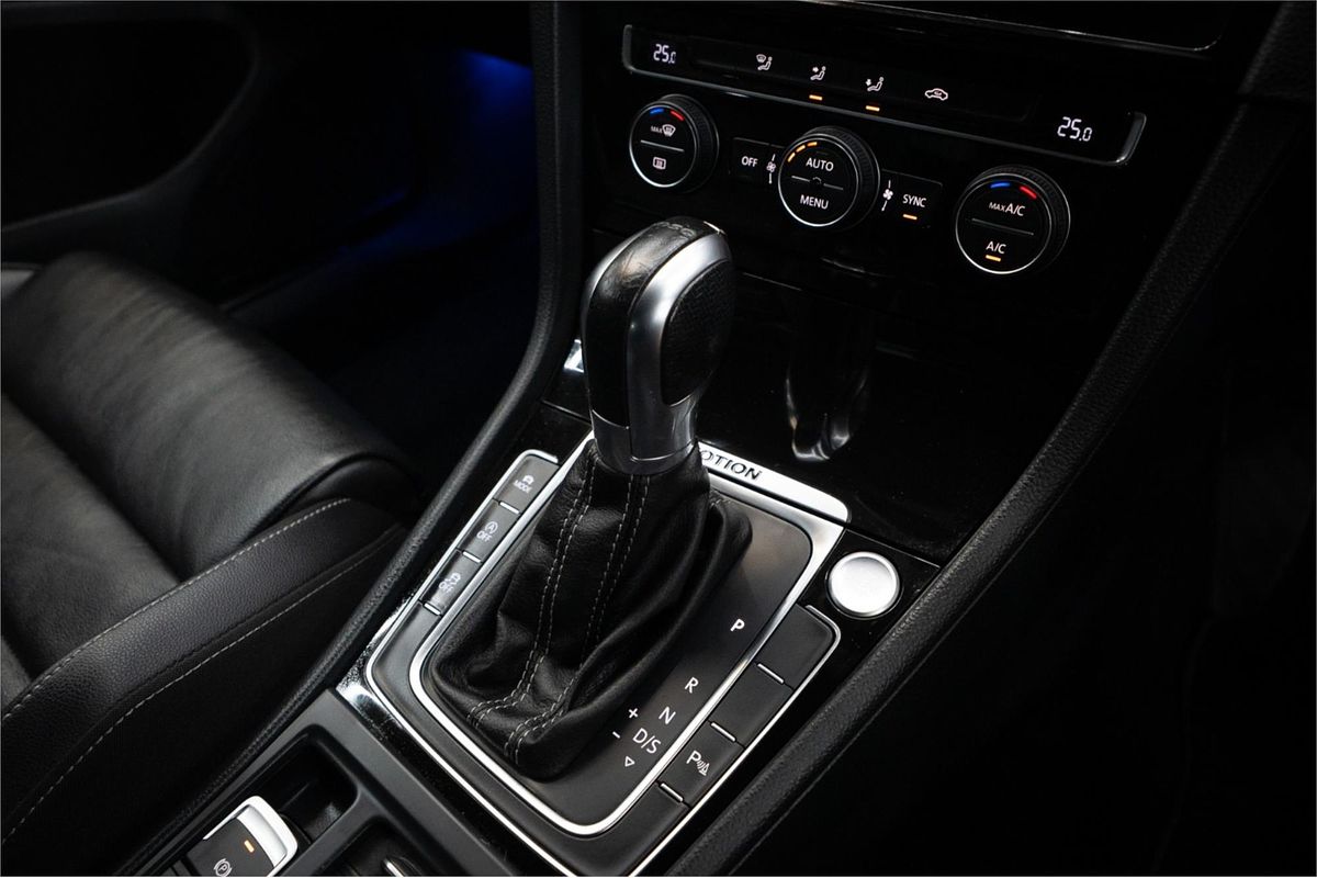 2014 Volkswagen Golf R 7