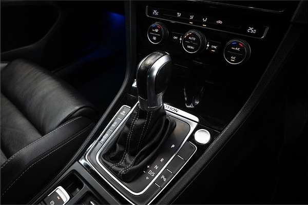 2014 Volkswagen Golf R 7