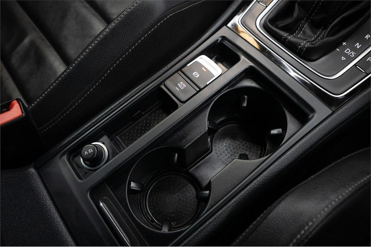 2014 Volkswagen Golf R 7