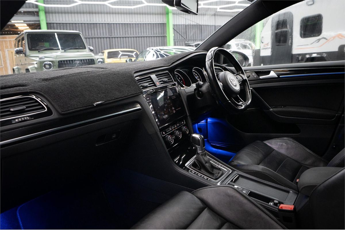 2014 Volkswagen Golf R 7