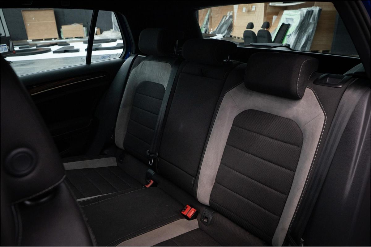 2014 Volkswagen Golf R 7