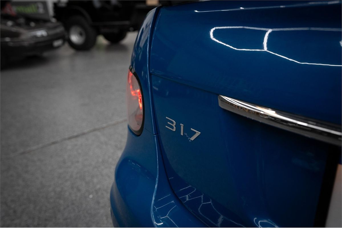 2011 HSV CLUBSPORT R8 E3