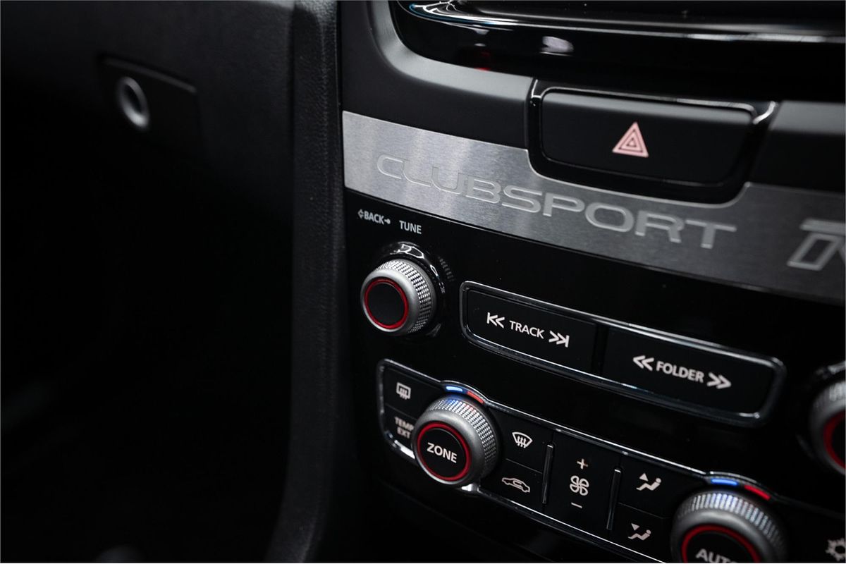 2011 HSV CLUBSPORT R8 E3