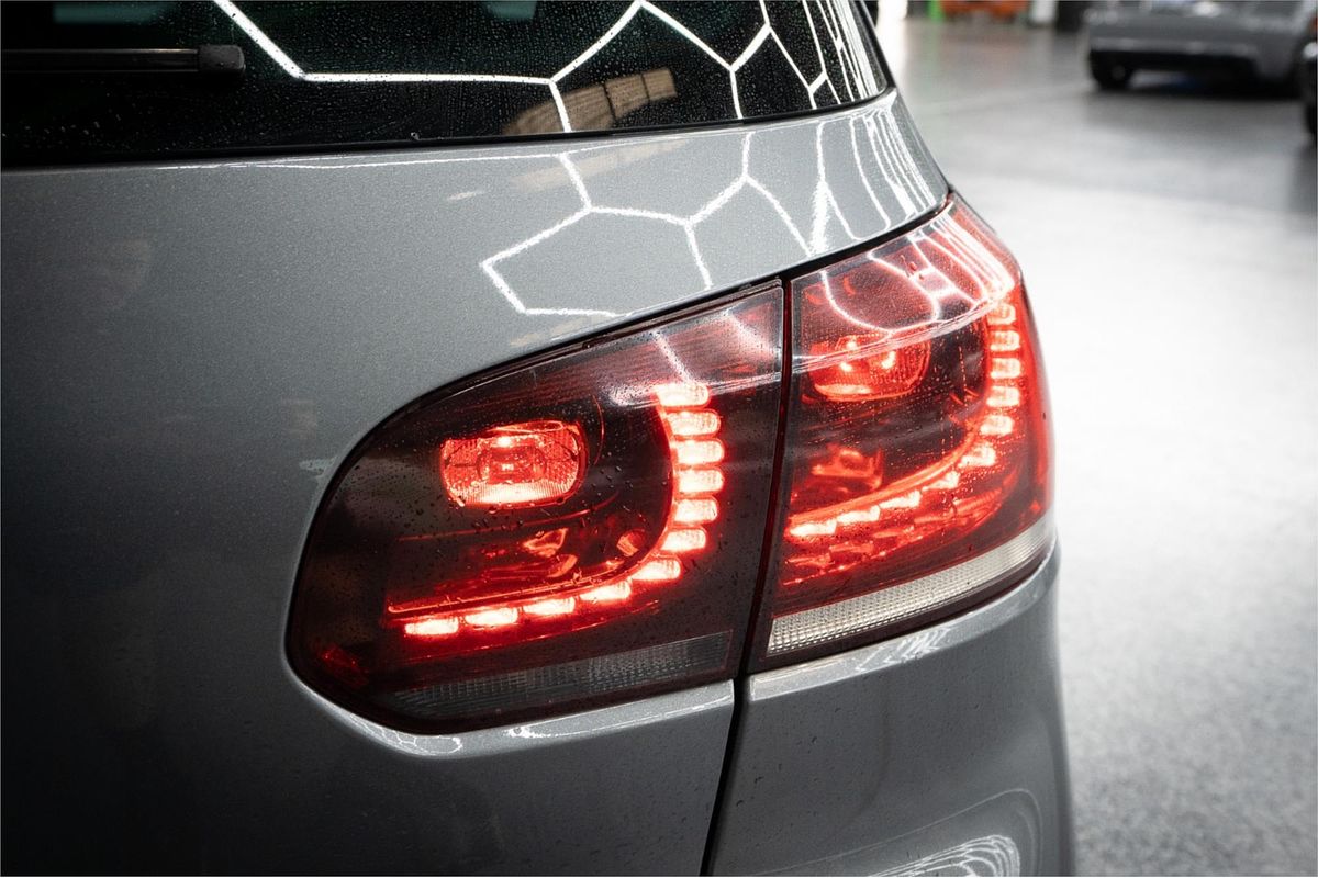2011 Volkswagen Golf R VI
