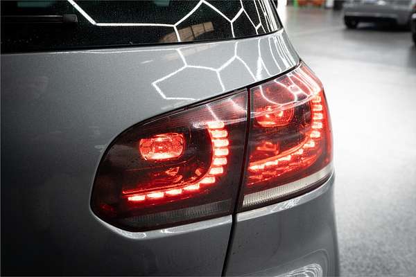 2011 Volkswagen Golf R VI