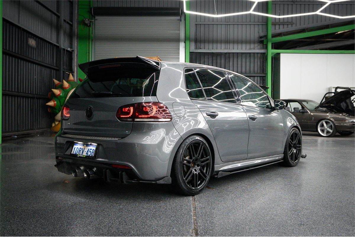 2011 Volkswagen Golf R VI
