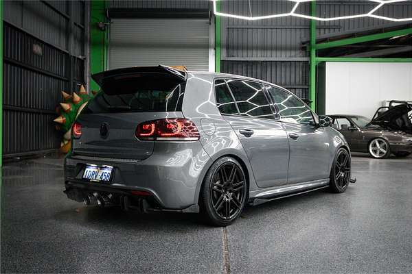 2011 Volkswagen Golf R VI