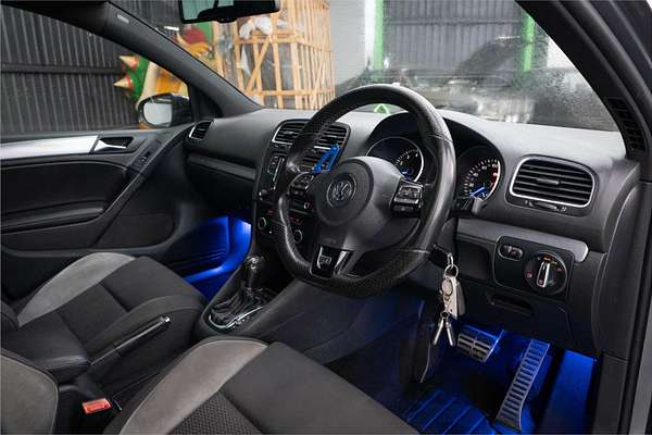 2011 Volkswagen Golf R VI
