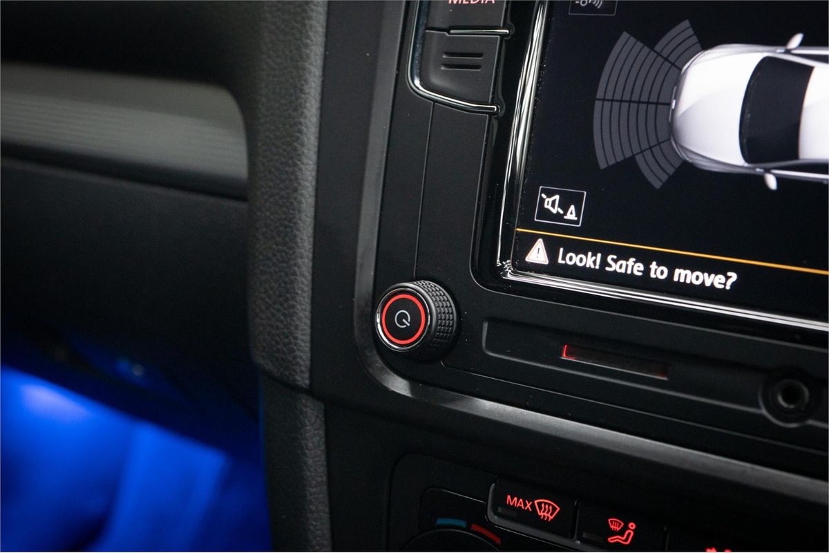 2011 Volkswagen Golf R VI