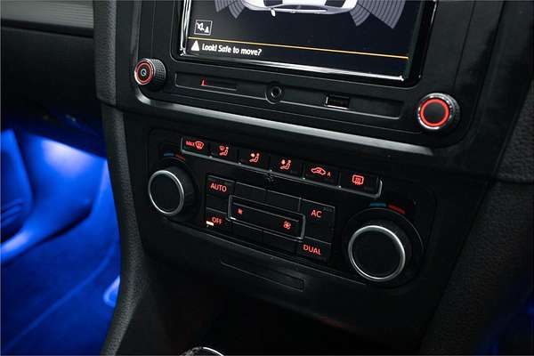 2011 Volkswagen Golf R VI