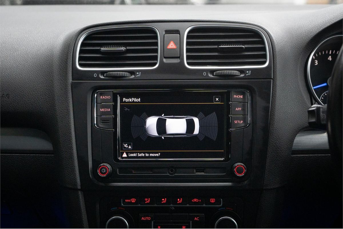 2011 Volkswagen Golf R VI