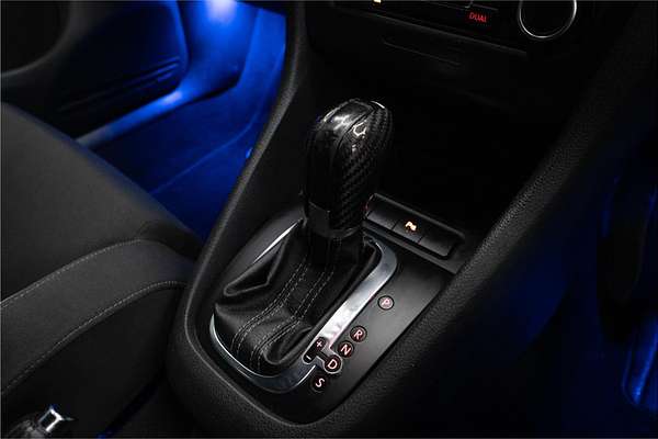 2011 Volkswagen Golf R VI