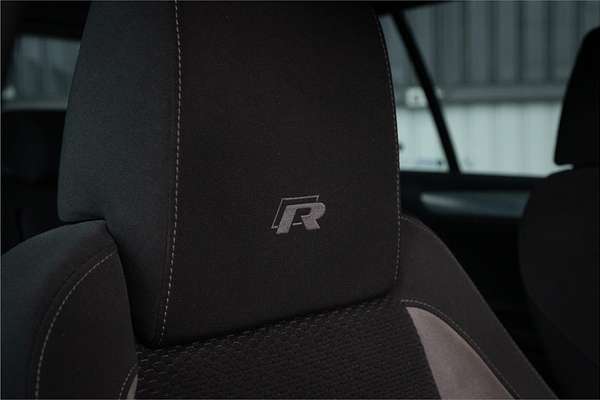 2011 Volkswagen Golf R VI