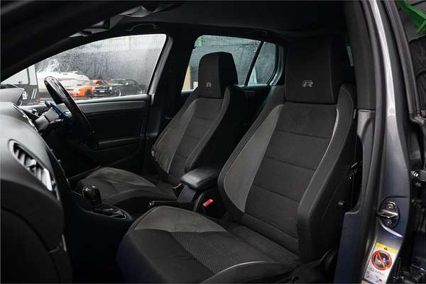 2011 Volkswagen Golf R VI