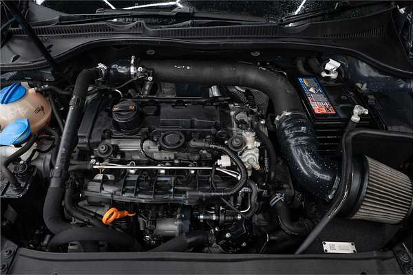 2011 Volkswagen Golf R VI