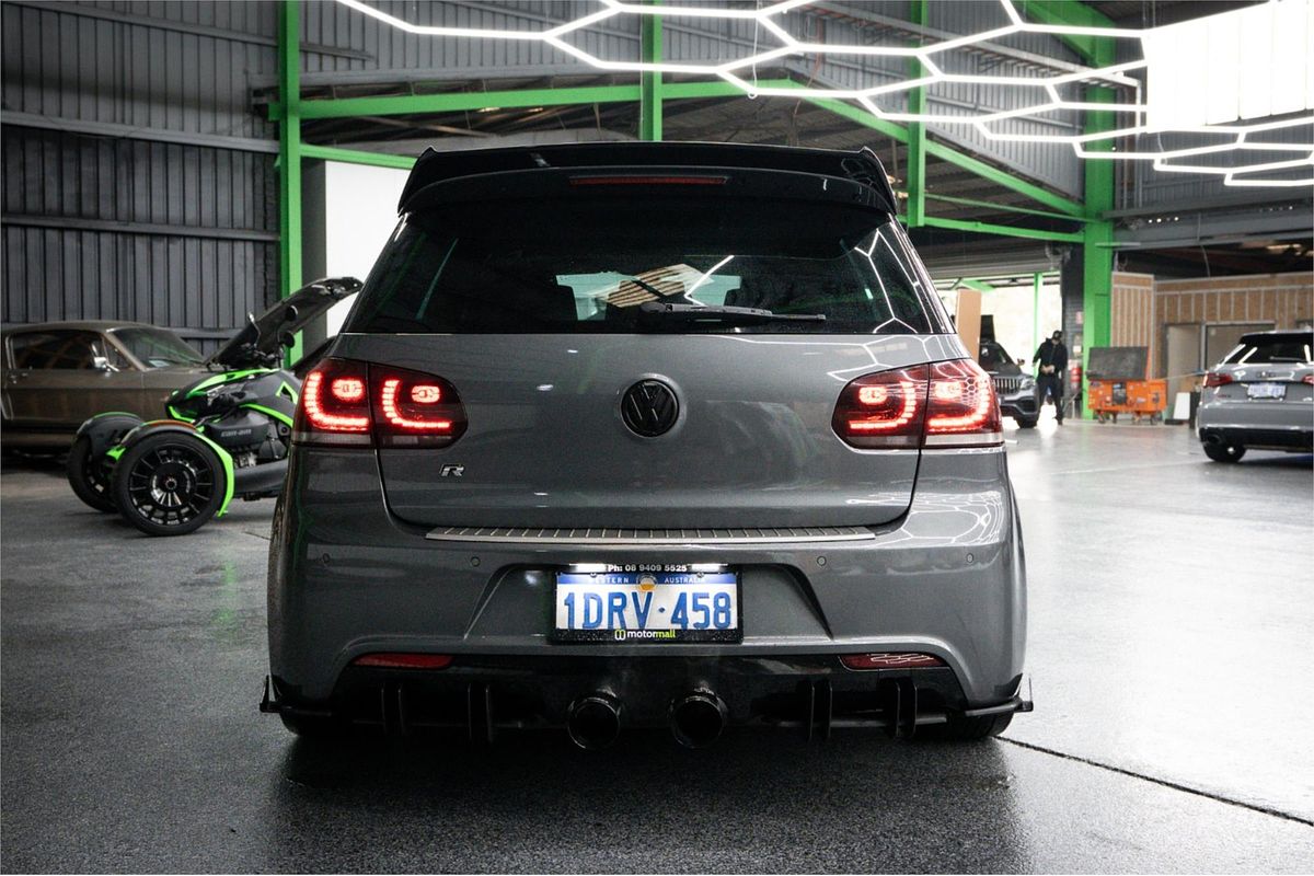 2011 Volkswagen Golf R VI