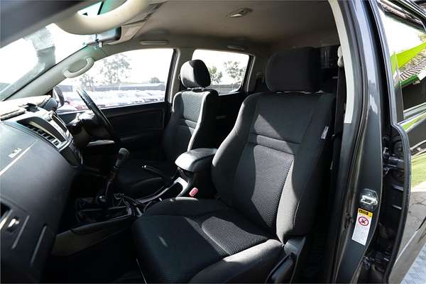 2014 Toyota Hilux SR5 KUN26R 4X4