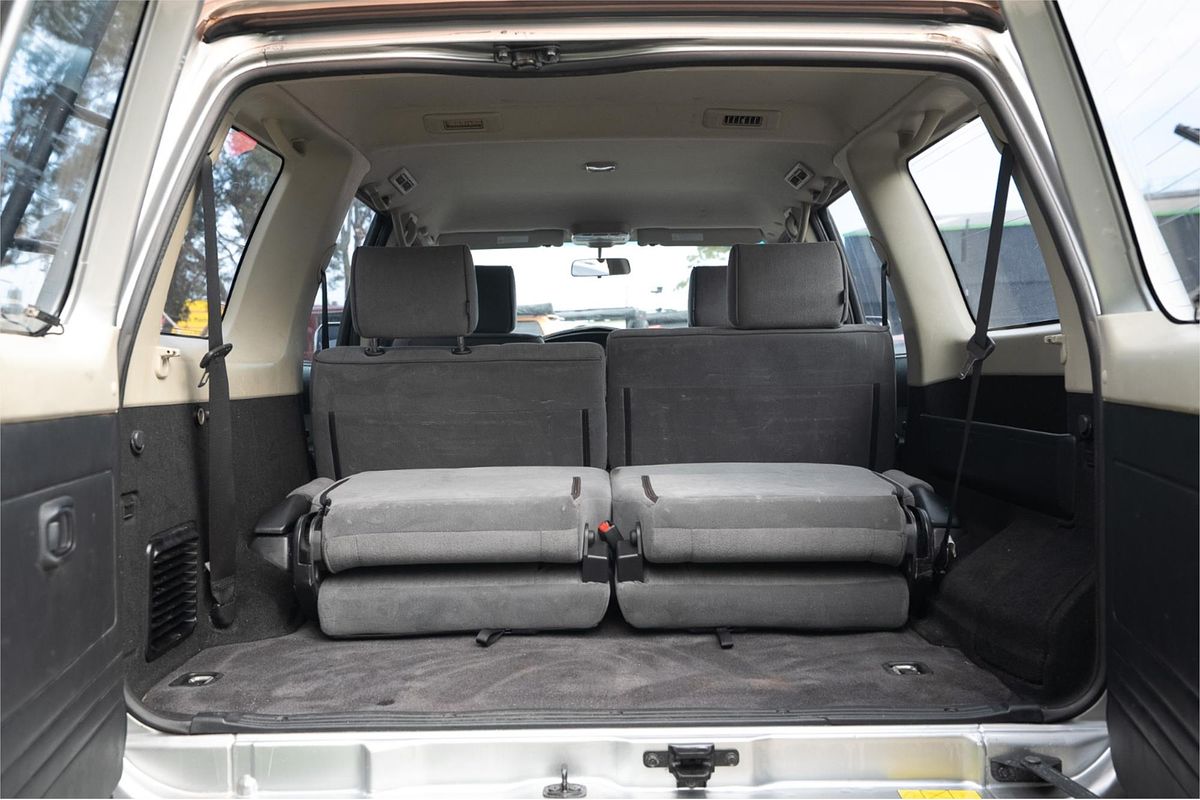2014 Nissan Patrol ST Y61