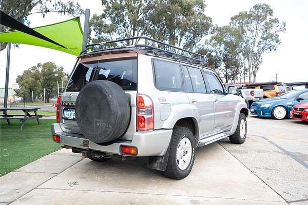 2014 Nissan Patrol ST Y61