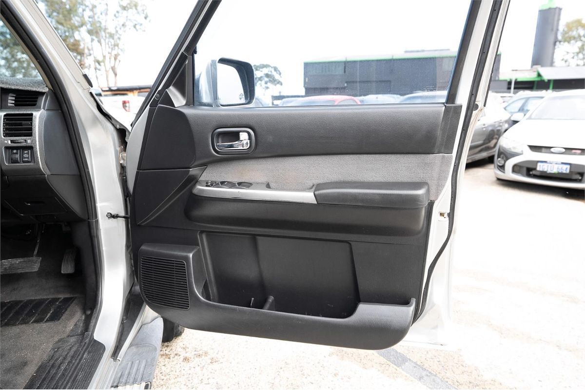 2014 Nissan Patrol ST Y61