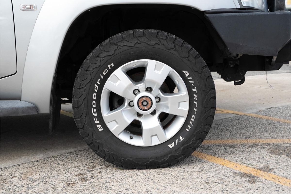 2014 Nissan Patrol ST Y61
