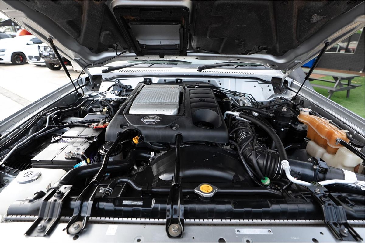 2014 Nissan Patrol ST Y61