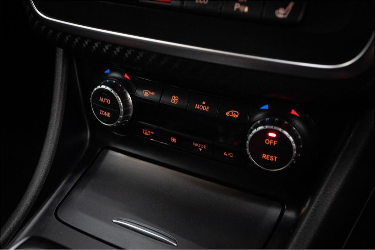 2014 Mercedes-Benz A45 AMG 176 MY14