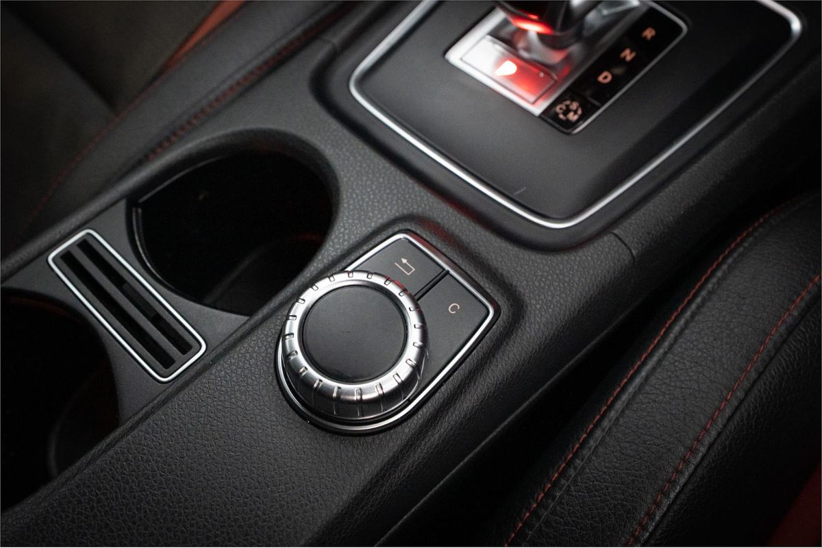 2014 Mercedes-Benz A45 AMG 176 MY14