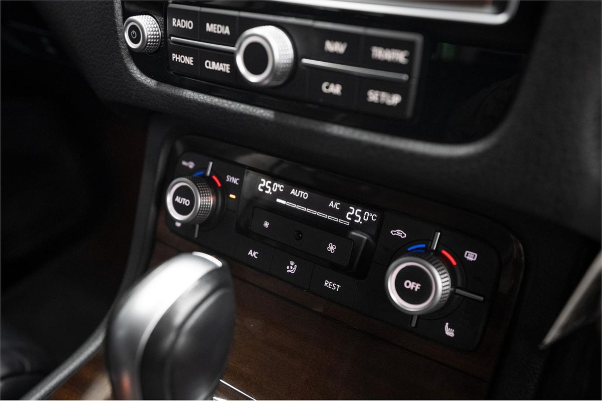 2015 Volkswagen Touareg V6 TDI 7P MY16