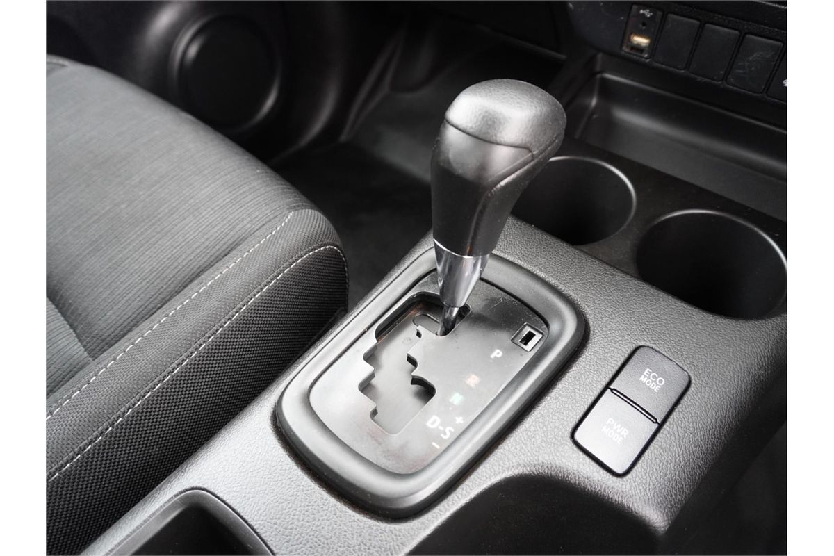2020 Toyota Hilux SR GUN126R 4X4