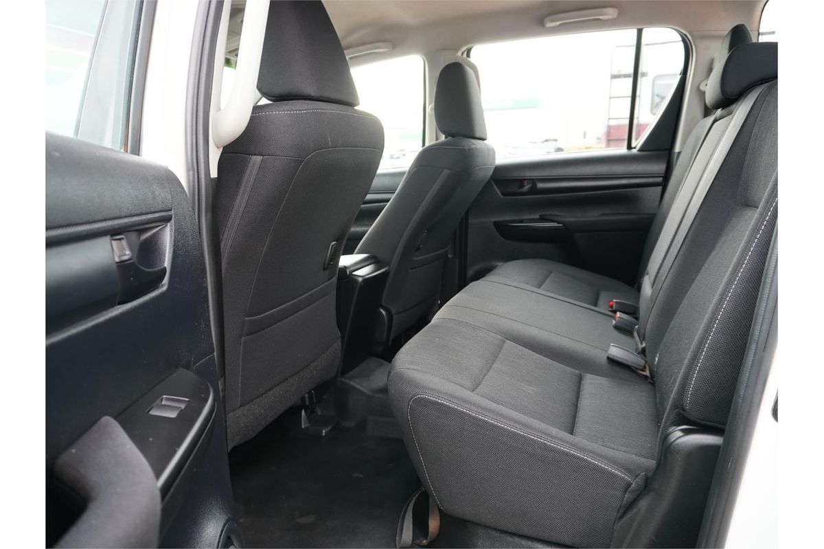 2020 Toyota Hilux SR GUN126R 4X4