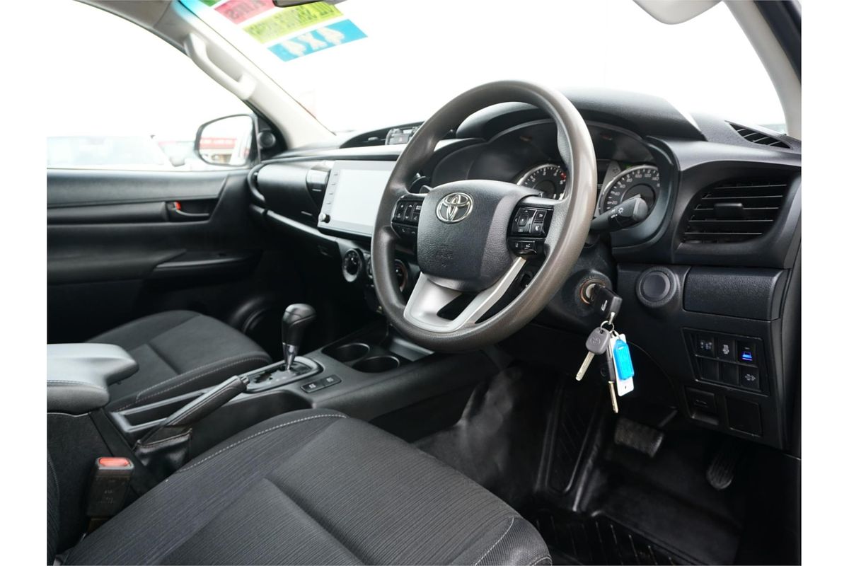 2020 Toyota Hilux SR GUN126R 4X4
